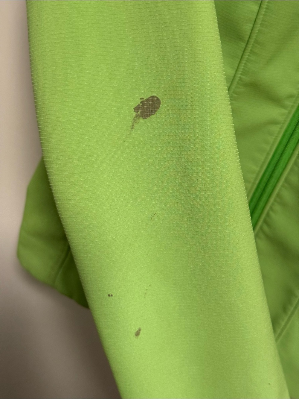 Arc'teryx Women's Epsilon Hoody Lime Green Hooded Softshell Jacket - Picture 5 of 6